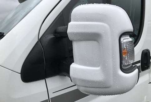 www.motorhomescampervans.net