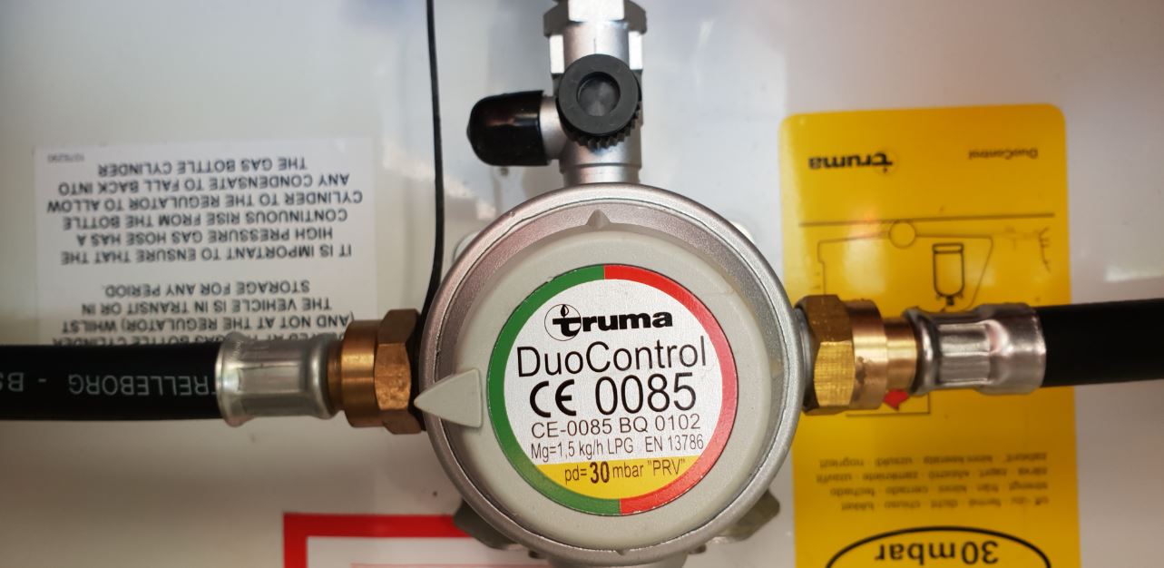 Truma_Gas_Duo_Valve.JPG